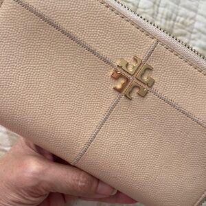 TORY BURCH Ivy Zip Around Wallet/Clutch /Pearl